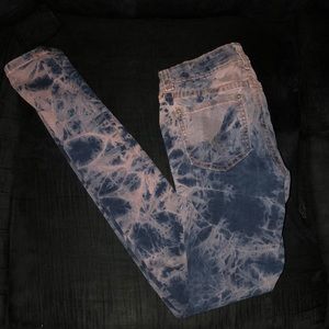 Zana Di Skinny and Bleached Jeans